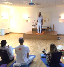 Ginnastica YOGA E FASCE